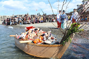 写真1：雛流し