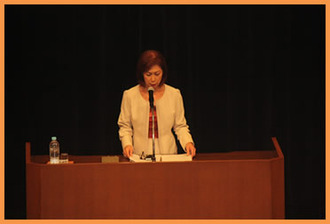 写真2:小早川明子氏講演