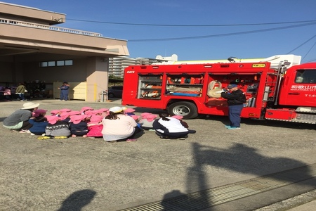 消防車の見学の写真