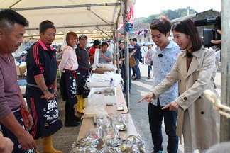 鯛祭りのイベント風景