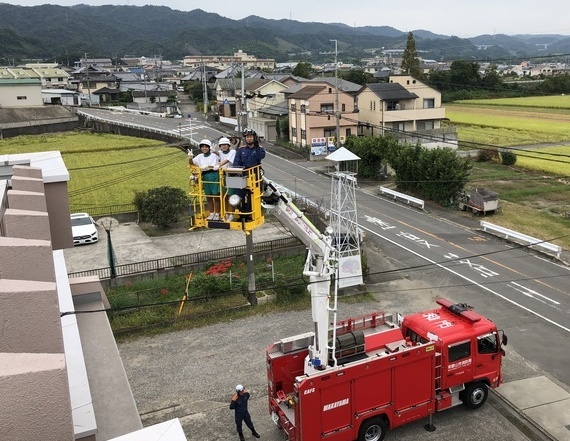 はしご車搭乗体験