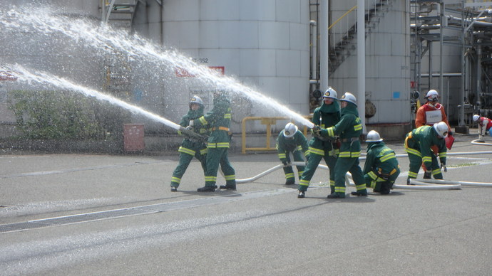 写真：放水開始！