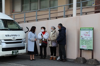 利用者へのインタビューの様子