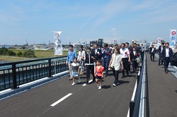 画像1：安心・安全な通行を