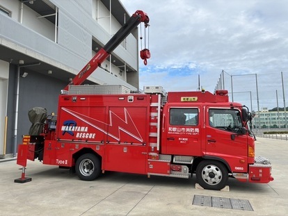 写真：クレーン伸梯の様子